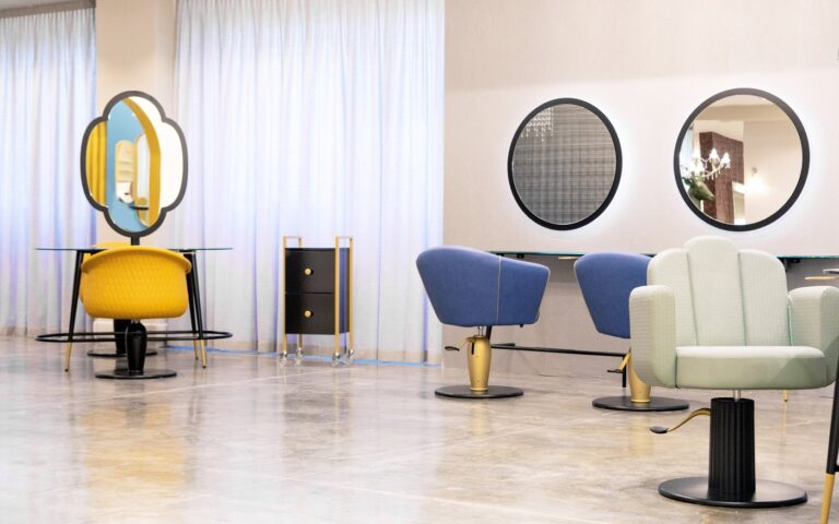 Rue Montenapoleone Sole Wall 2P — Maletti